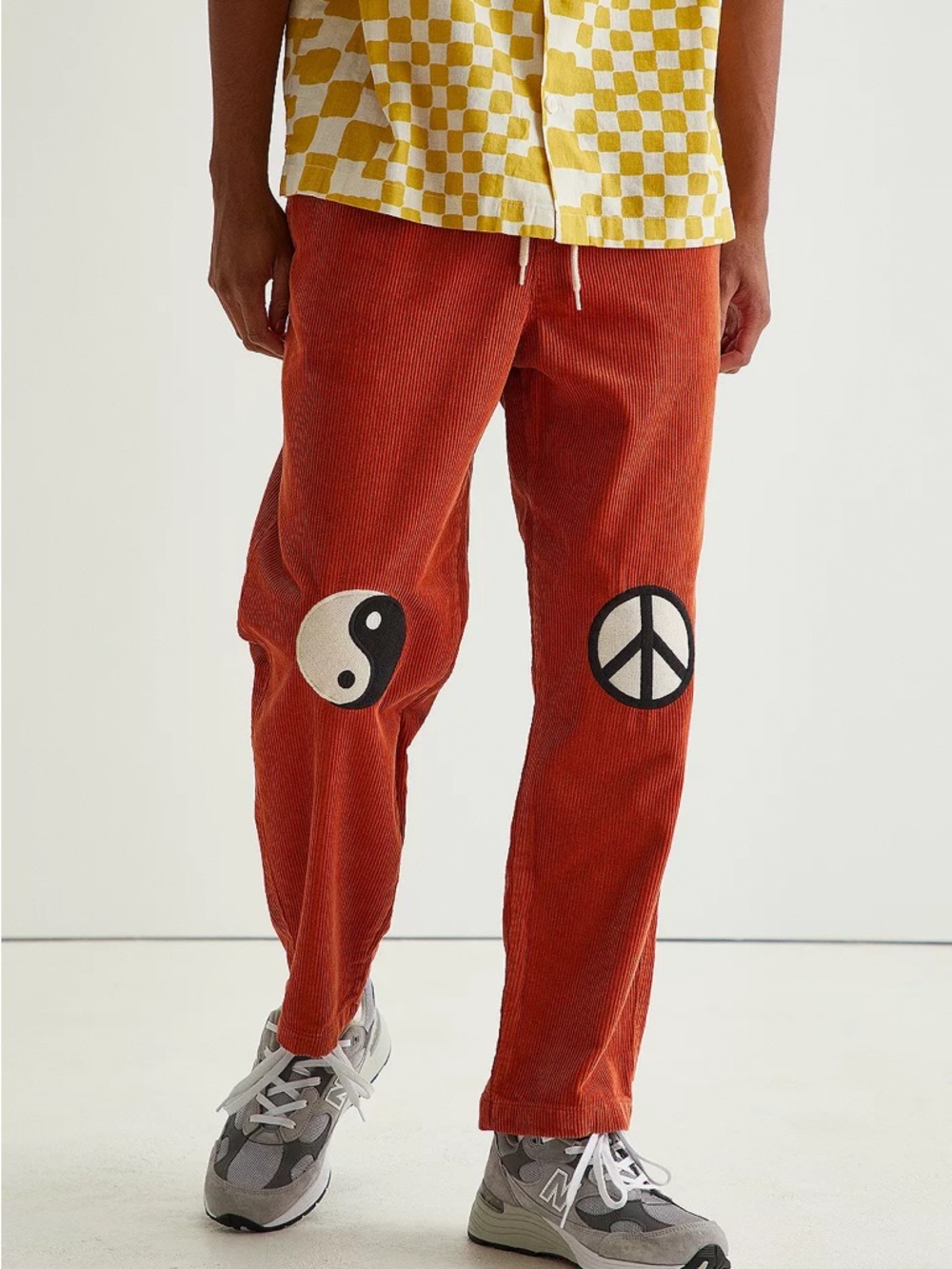 UO Men’s Embroidered Yin & Yang Corduroy Beach Pants Size L